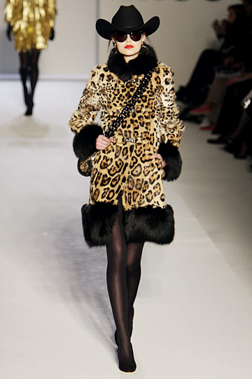 Moschino 10ﶬDƬ
