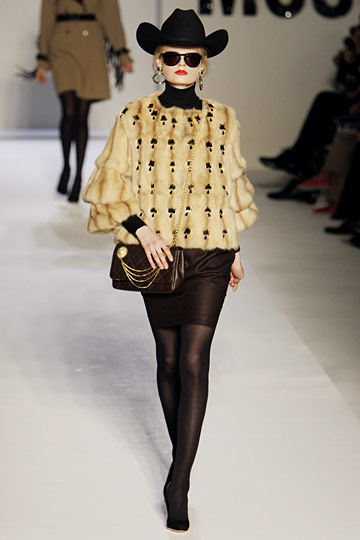 Moschino 10ﶬDƬ