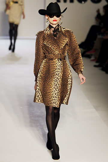 Moschino 10ﶬDƬ