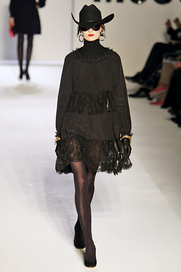 Moschino 10ﶬDƬ