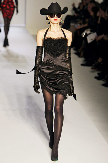 Moschino 10ﶬDƬ