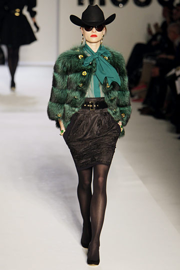 Moschino 10ﶬDƬ