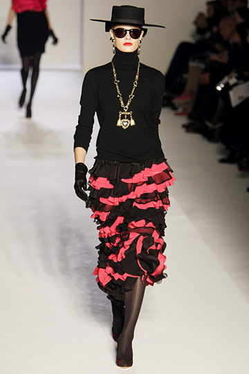 Moschino 10ﶬDƬ