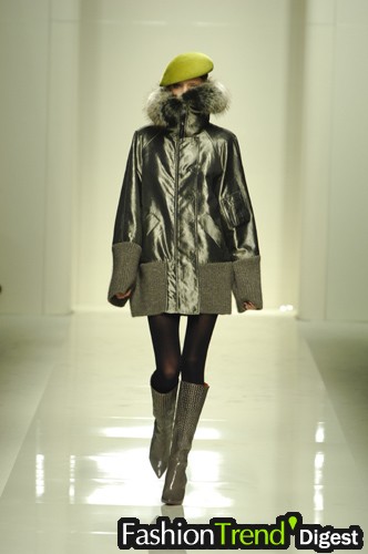 Pollini By Rifat Ozbek 07ﶬDƬ
