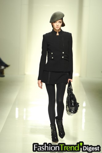 Pollini By Rifat Ozbek 07ﶬDƬ