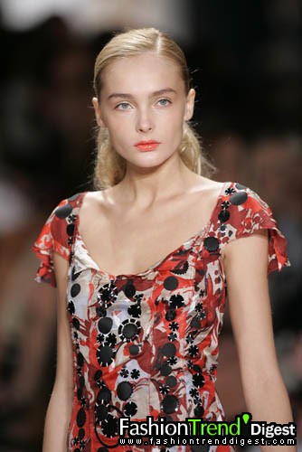 Carolina Herrera 08ĸDƬ