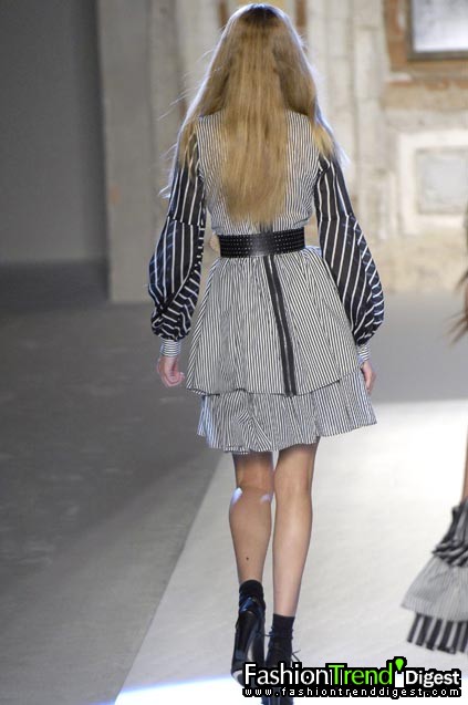 Anna Molinari 08ĸDƬ