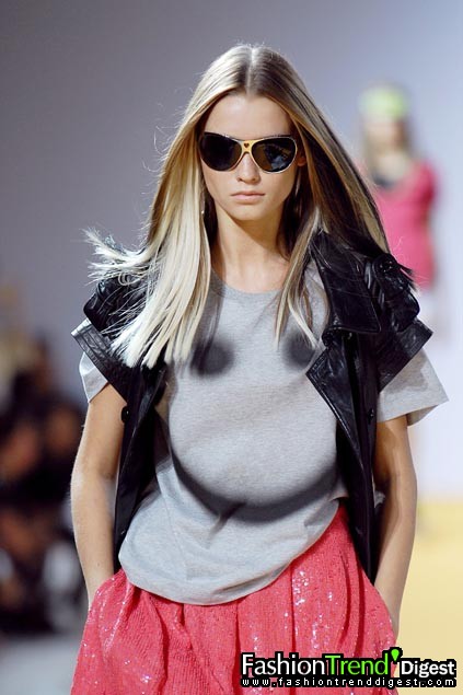 Moschino - Cheap & Chic 08ĸDƬ