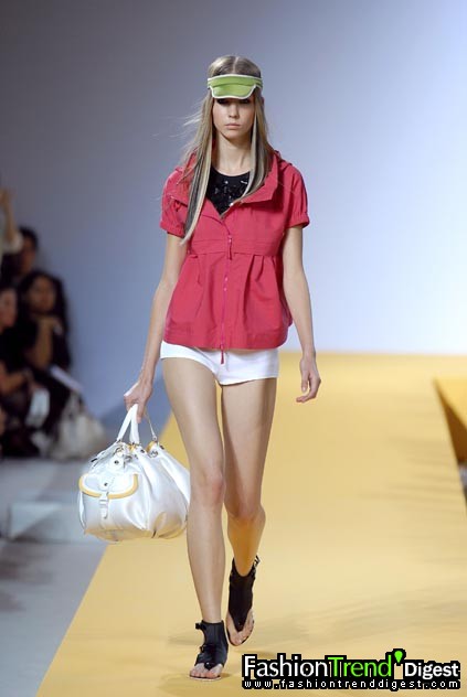 Moschino - Cheap & Chic 08ĸDƬ