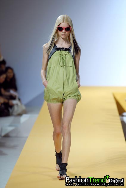 Moschino - Cheap & Chic 08ĸDƬ