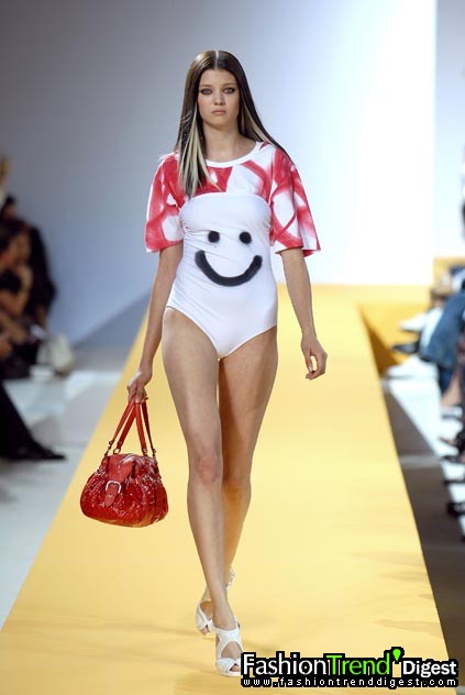 Moschino - Cheap & Chic 08ĸDƬ
