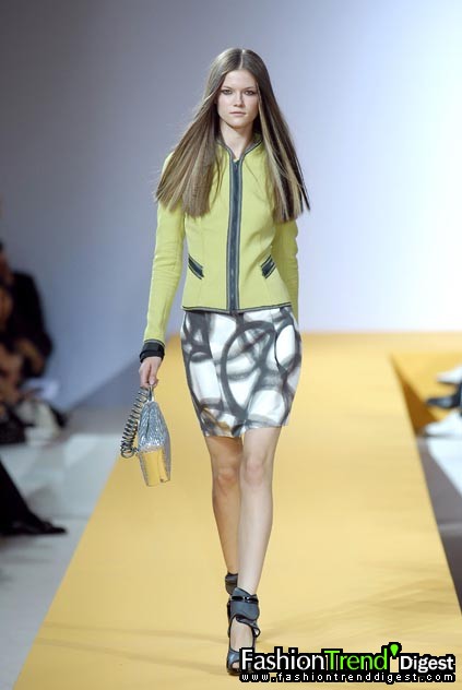 Moschino - Cheap & Chic 08ĸDƬ