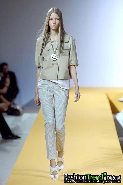 Moschino - Cheap & Chic 08ĸDƬ
