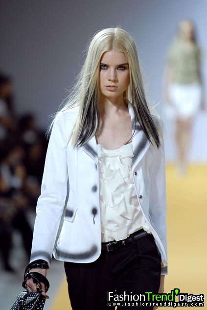 Moschino - Cheap & Chic 08ĸDƬ