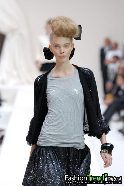 Moschino 08ĸDƬ