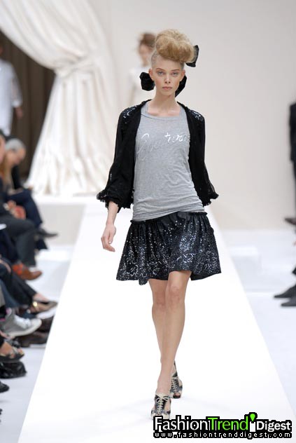 Moschino 08ĸDƬ