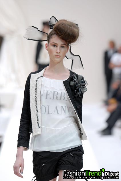 Moschino 08ĸDƬ