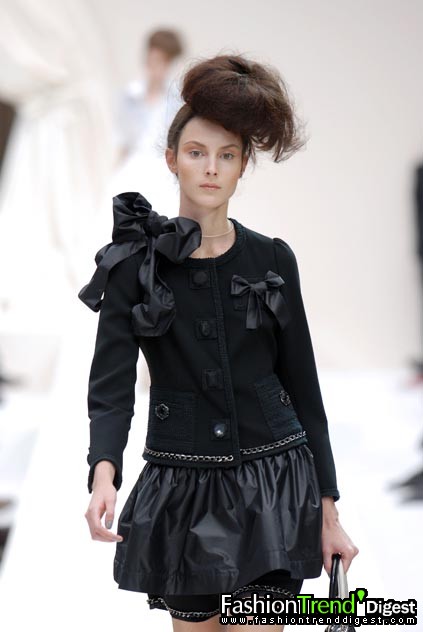 Moschino 08ĸDƬ