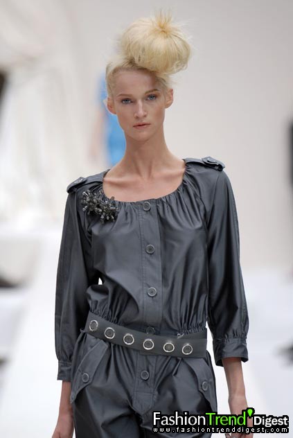 Moschino 08ĸDƬ