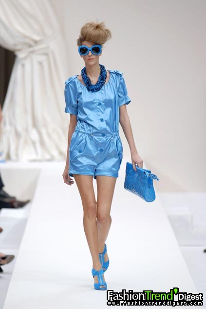 Moschino 08ĸDƬ