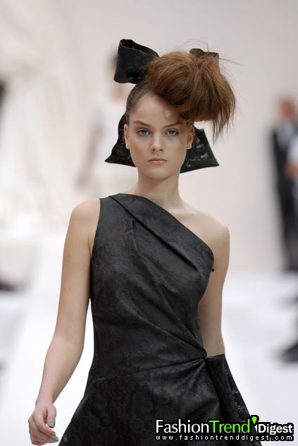 Moschino 08ĸDƬ
