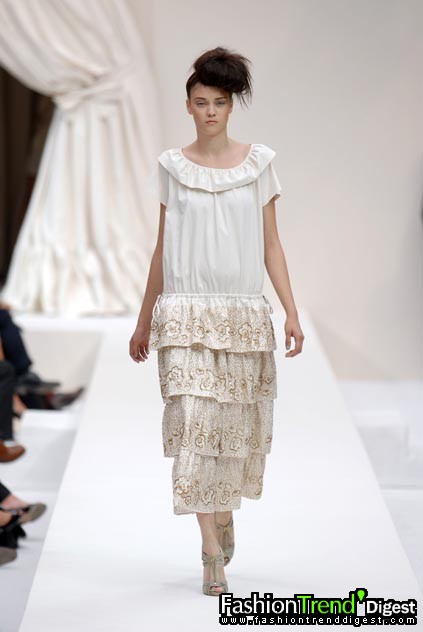 Moschino 08ĸDƬ