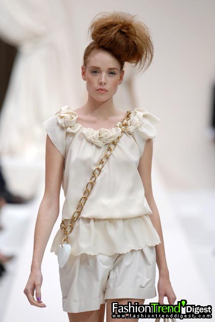 Moschino 08ĸDƬ