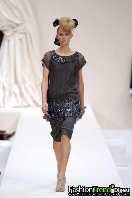 Moschino 08ĸDƬ