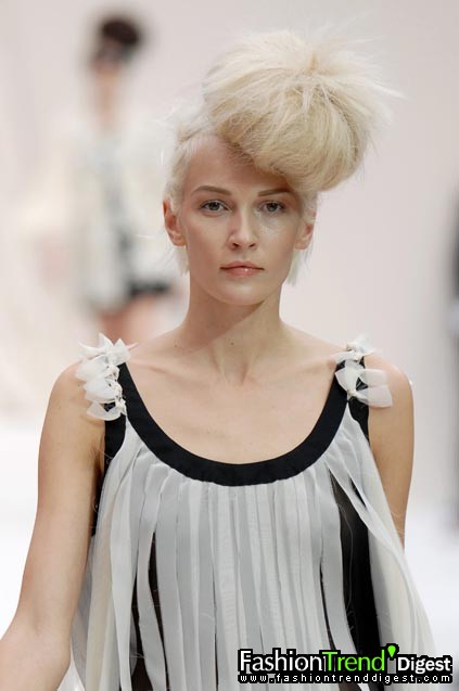 Moschino 08ĸDƬ