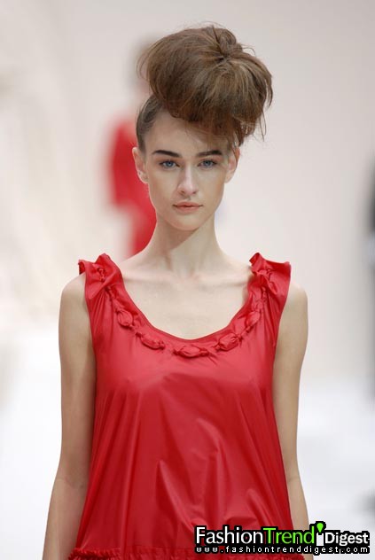Moschino 08ĸDƬ