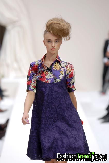 Moschino 08ĸDƬ