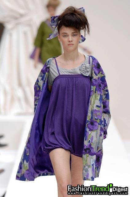 Moschino 08ĸDƬ