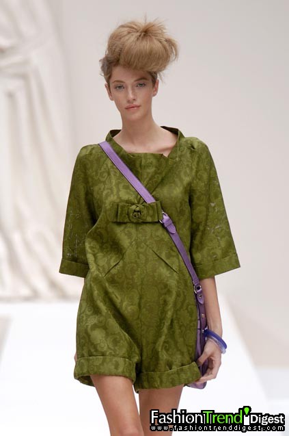 Moschino 08ĸDƬ