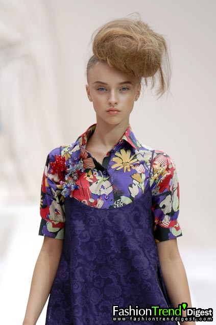 Moschino 08ĸDƬ