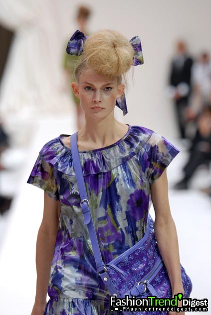 Moschino 08ĸDƬ