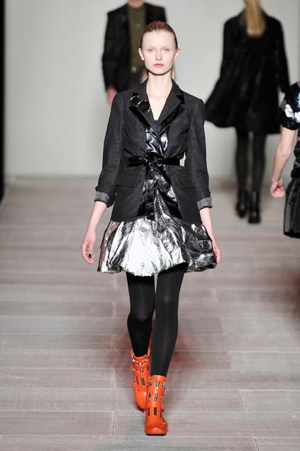 Marc by Marc Jacobs 08ﶬDƬ