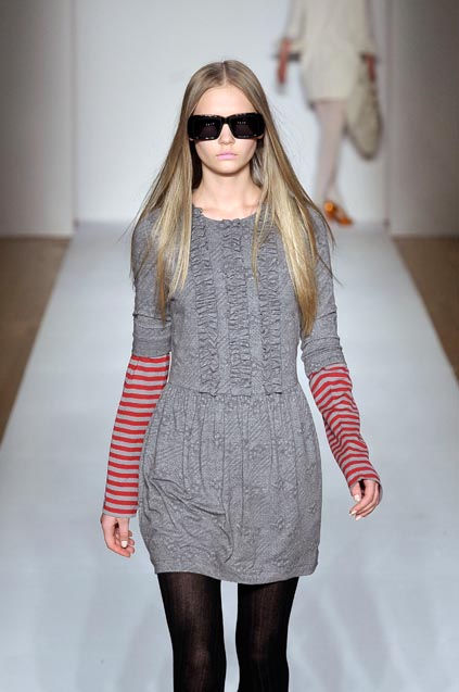 Karen Walker 08ﶬDƬ