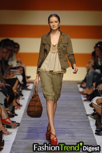 Moschino - Cheap & Chic 07ĸDƬ