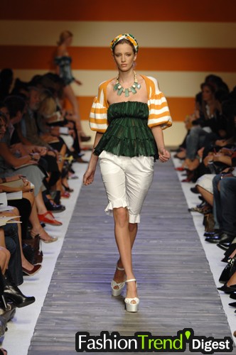 Moschino - Cheap & Chic 07ĸDƬ