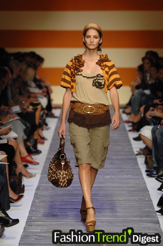 Moschino - Cheap & Chic 07ĸDƬ