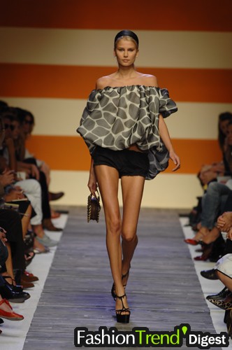 Moschino - Cheap & Chic 07ĸDƬ