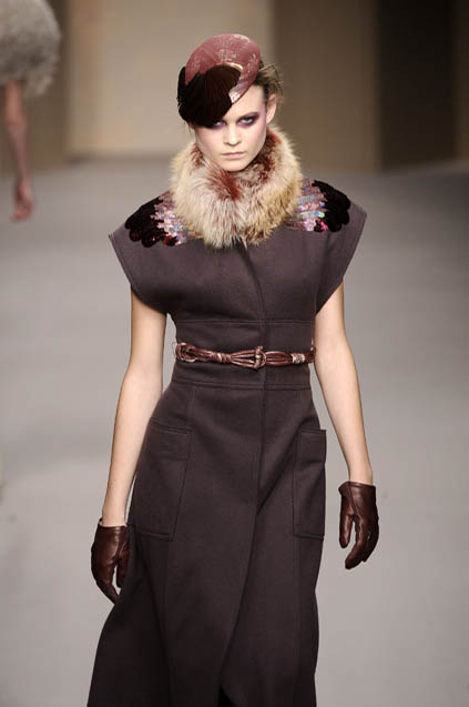 Pollini By Rifat Ozbek 08ﶬDƬ