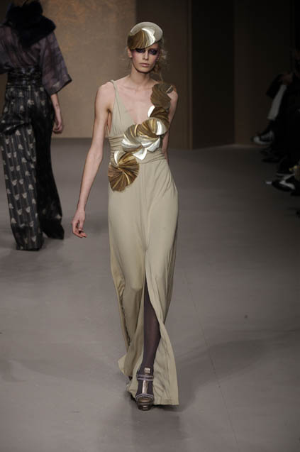 Pollini By Rifat Ozbek 08ﶬDƬ