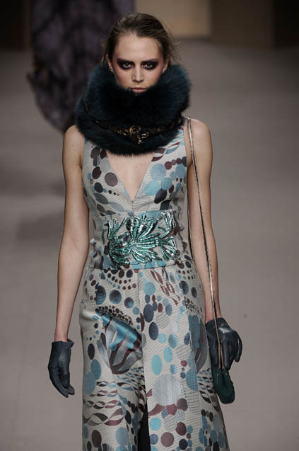 Pollini By Rifat Ozbek 08ﶬDƬ