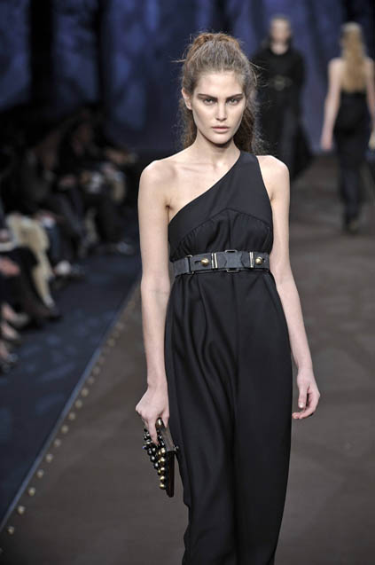 Fendi 08ﶬDƬ
