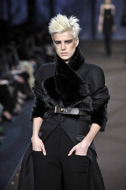 Fendi 08ﶬDƬ