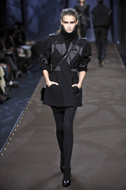 Fendi 08ﶬDƬ