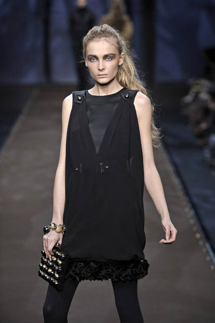 Fendi 08ﶬDƬ