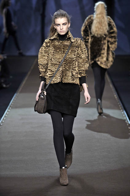 Fendi 08ﶬDƬ