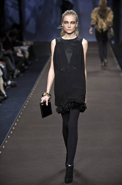 Fendi 08ﶬDƬ